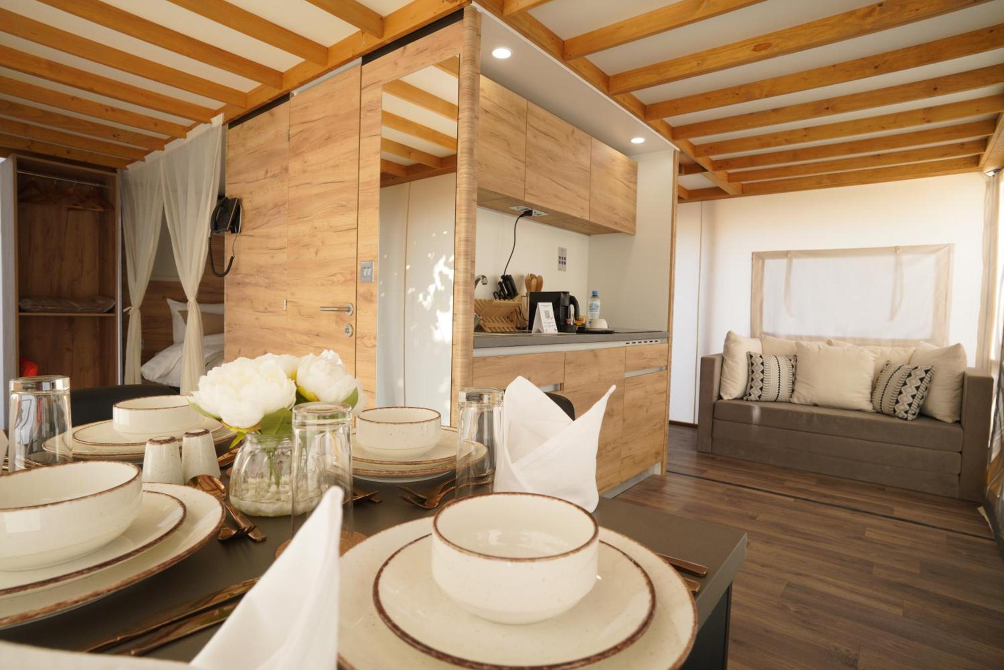 Bab Al Nojoum Hudayriyat Villas Abou Dabi Chambre photo